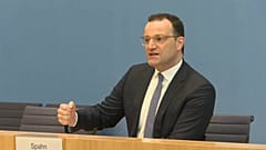 Γερμανός υπουργός Υγείας: Ή θα εμβολιαστούμε κατά της COVID-19 ή θα αναρρώσουμε ή θα πεθάνουμε