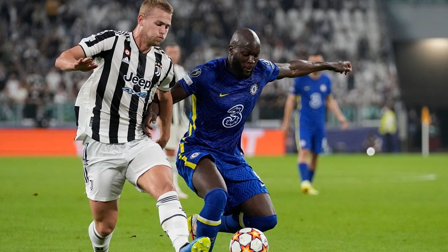Juventus and Chelsea were two of the twelve original Super League clubs.