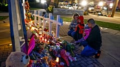 Возросло число жертв наезда внедорожника в Висконсине