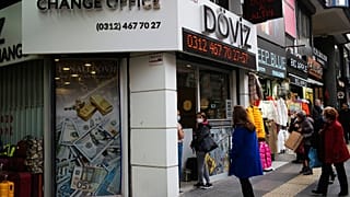 Financial Times: Türkiye hiperenflasyonun eşiğinde mi?