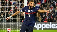 France's Karim Benzema celebrates after scoring his side's fifth goal during the World Cup 2022 group D qualifying match.