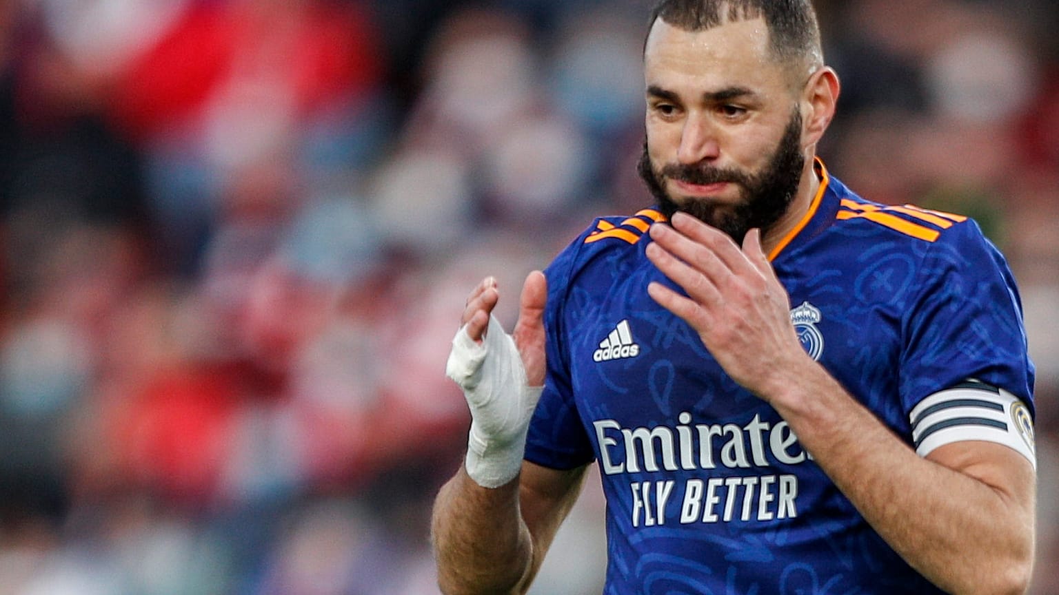  مهاجم ريال مدريد الإسباني كريم بنزيما
