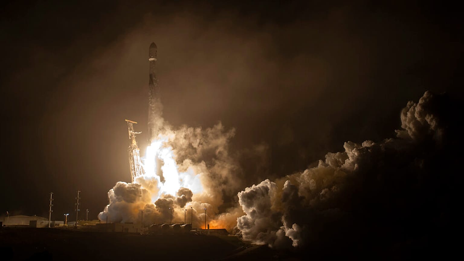 NASA'nın DART misyonu uzay aracı başarılı şekilde fırlatıldı