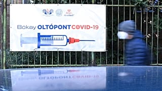 Magyarországon a lakosság 58,9 százalékát oltották be teljesen a koronavírus ellen