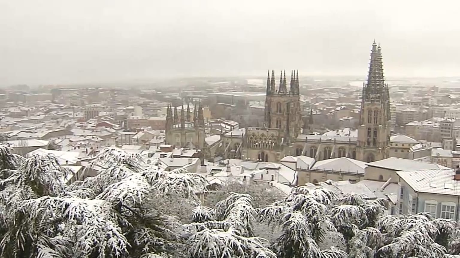 Algunas regiones en España se cubrieron de nieve, 24/11/2021