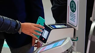 The EU digital certificate allows citizens to travel inside the EU without restrictions.