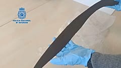 Espada íbera incautada por la Policía Nacional española