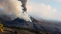 Vulcão Cumbre Vieja volta a ganhar força nas Canárias