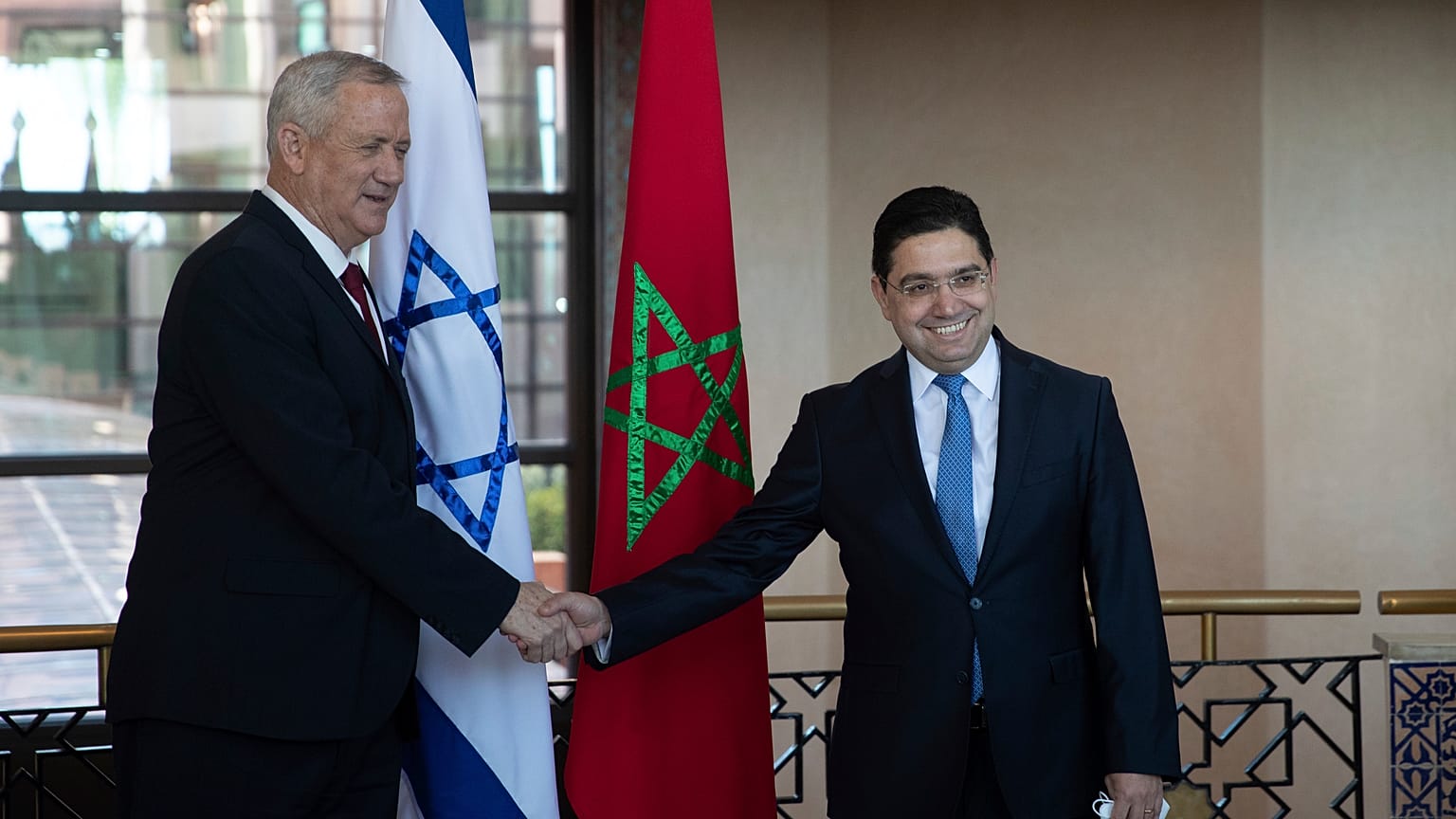 وزير الخارجية المغربي يستقبل وزير الدفاع الإسرائيلي 