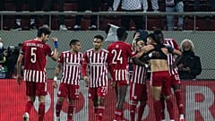 ΟΙ ΠΑΙΚΤΕΣ ΤΟΥ ΟΛΥΜΠΙΑΚΟΥ ΠΑΝΗΓΥΡΙΖΟΥΝ