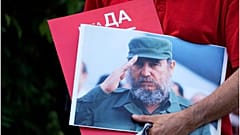 صورة لقائد الثورة الكوبية فيديل كاسترو