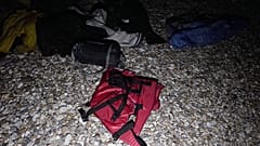 Eine Rettungsweste am Strand von Calais (26.11.2021)