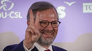 Petr Fiala est un ancien professeur de sciences politiques.