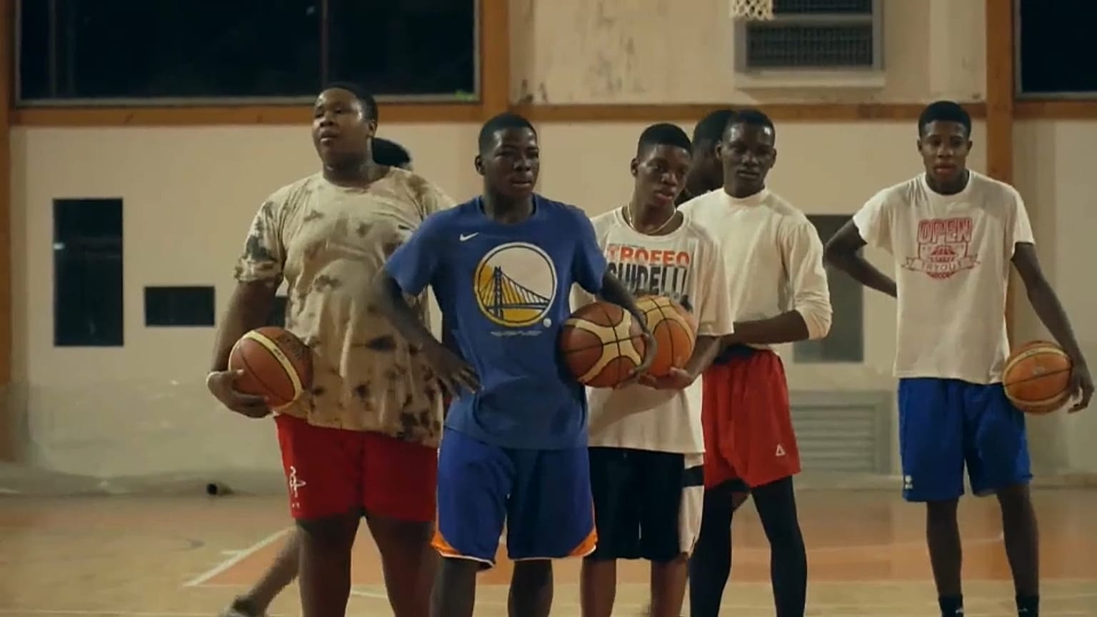 L'équipe junior de basket-ball Tam Tam Basket à l'entraînement, Castel Volturno, Italie