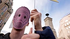 Umweltproteste in Serbien- Umweltschützer blockieren Brücken und Straßen