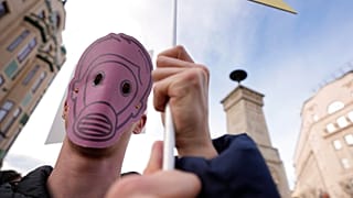 Umweltproteste in Serbien- Umweltschützer blockieren Brücken und Straßen
