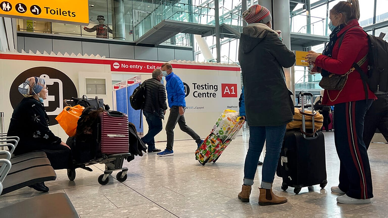 Il Regno Unito imporrà quarantene e test ai viaggiatori, senza distinzioni di provenienza