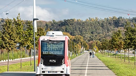The shuttle runs on a short route in Toulouse