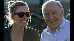 Marta Ortega Pérez con su padre Amancio Ortega, fundador del grupo textil Inditex. 