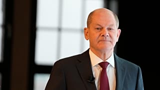 Almanya'da koalisyon hükümetinde başbakanlık görevini üstlenecek Olaf Scholz