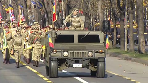 Национальный день Румынии: военный парад 