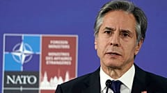 Antony Blinken, der Außenminister der Vereinigten Staaten, meint, Russland könne kurzzeitig „aggressive Schritte“ gegen die Ukraine einleiten.