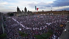 Zocalo Meydanı
