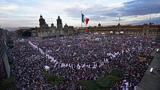 Zocalo Meydanı