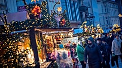 Непривитые т коронавируса не смогут попасть на рождественские рынки. 