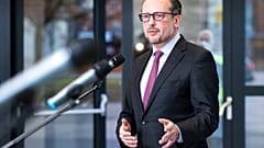 Der scheidende Kanzler Alexander Schallenberg am 1.12. im österreichischen Tulln