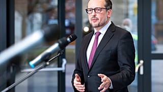 Der scheidende Kanzler Alexander Schallenberg am 1.12. im österreichischen Tulln