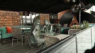 Der Eingangsbereich des Restaurants "Louise", wo es zur Masseninfektion mit der Omikron-Variante kam