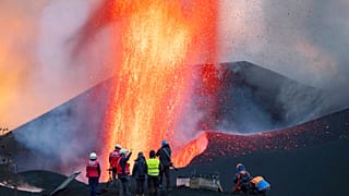 Científicos del CSIC toman medidas geofísicas en el volcán de La Palma