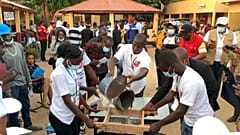 Gambia: Stimmenauszählung bei Präsidentenwahl