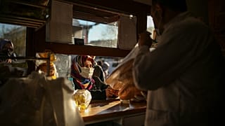 İstanbul'da bir halk ekmek büfesi