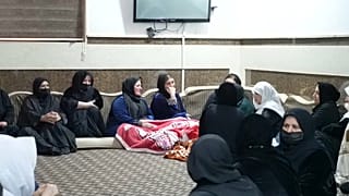 عائلة عراقية تبكي ابنتها التي قضت على الحدود البولندية وهي حامل في شهر السادس  