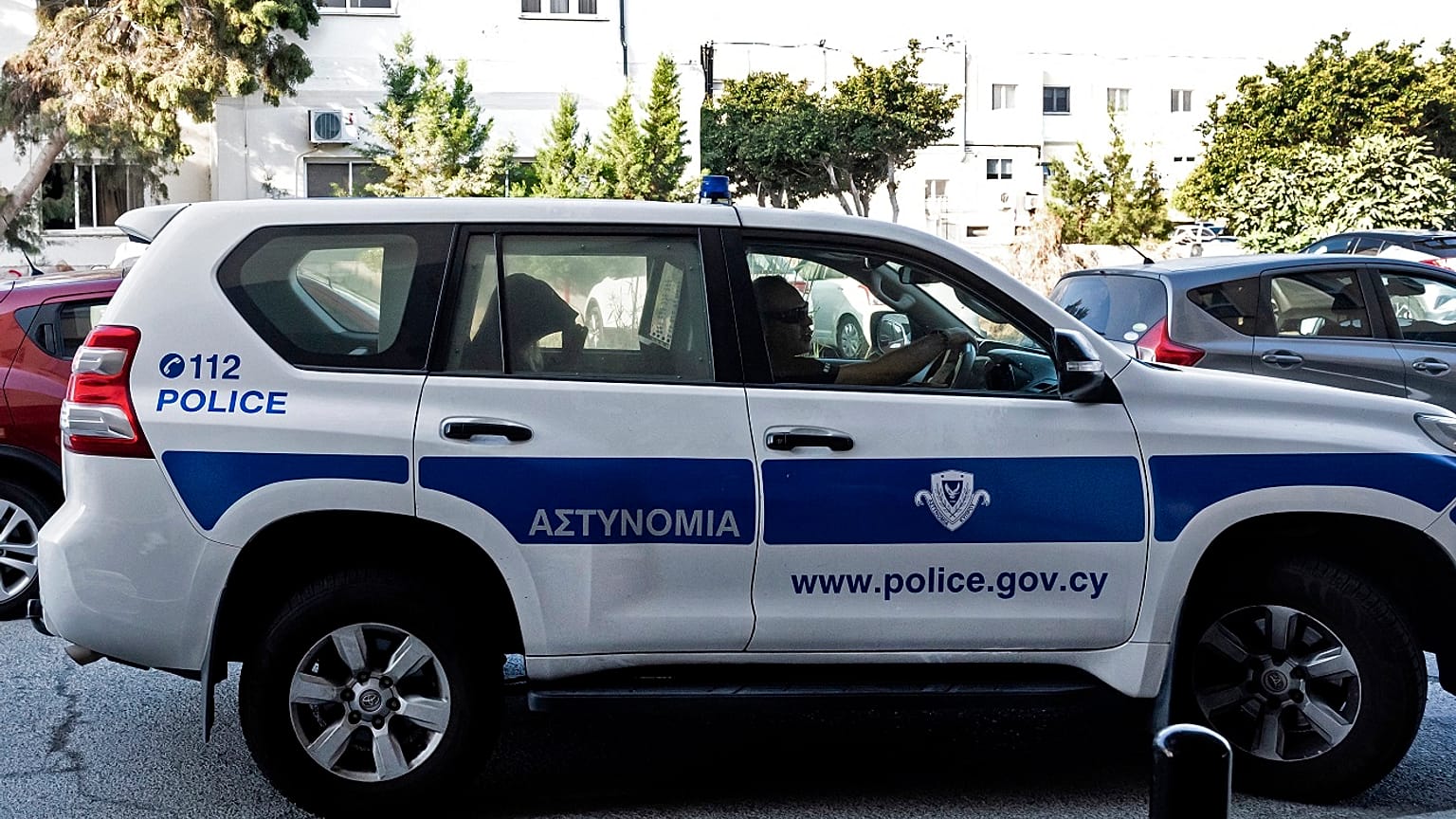 Der mutmaßliche Täter brachte die Polizei auf die Spur und zeigte ihnen den Ort, an dem die Leichen vergraben waren. (Die Aufnahme zeigt einen Polizeiwagen im August 2019)