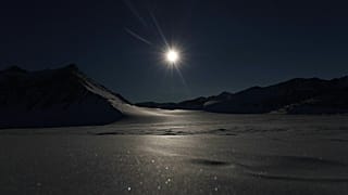 Eclipse : le Soleil a rendez-vous avec la Lune en Antarctique