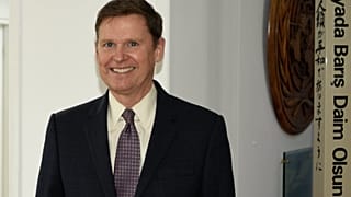 TOP UNITED NATIONS OFFICIAL ARRIVES IN CYPRUS