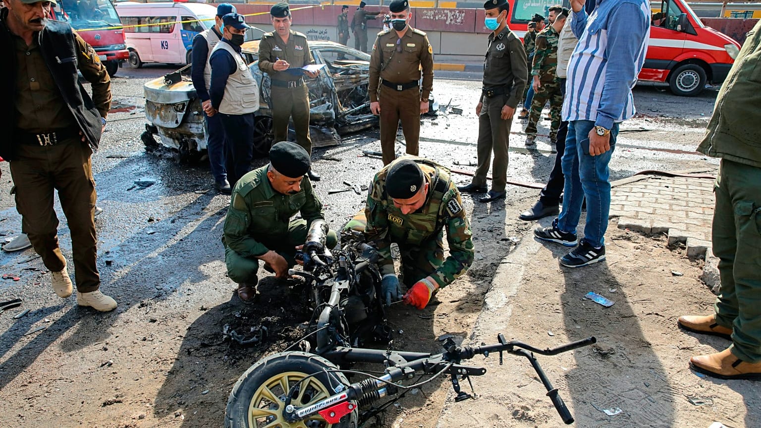 انفجار دراجة نارية مفخخة في مدينة البصرة العراقية يقتل 4 أِشخاص على الأقل