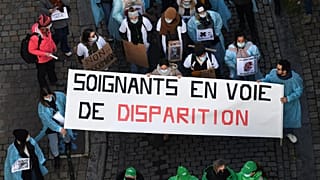 Trabajadores sanitarios intentan asaltar el despacho del ministro de Sanidad en Bruselas