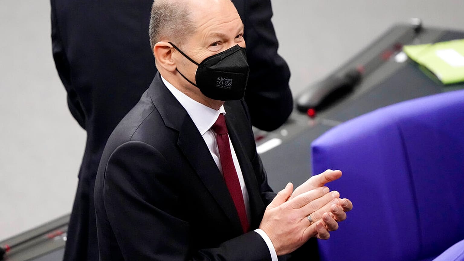 El Parlamento alemán elige al socialdemócrata Olaf Scholz como noveno canciller del país