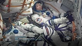 Японские туристы летят на МКС