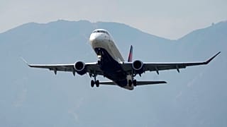 Airplane take off