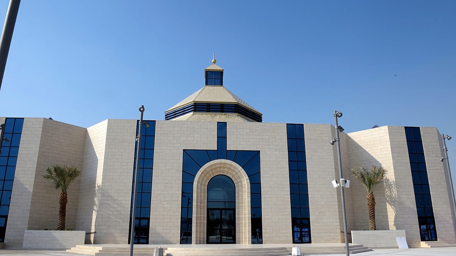 كاتدرائية سيدة العرب