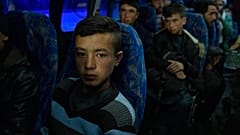 Iránba tartó afgán menekültek 2021 november 23-án - a gazdasági összeomlás elől naponta ezrek próbálnak a szomszédos Iránba átjutni