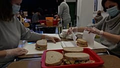 A szervezet hitvallása, hogy a napi élelem alapvető joga minden embernek.