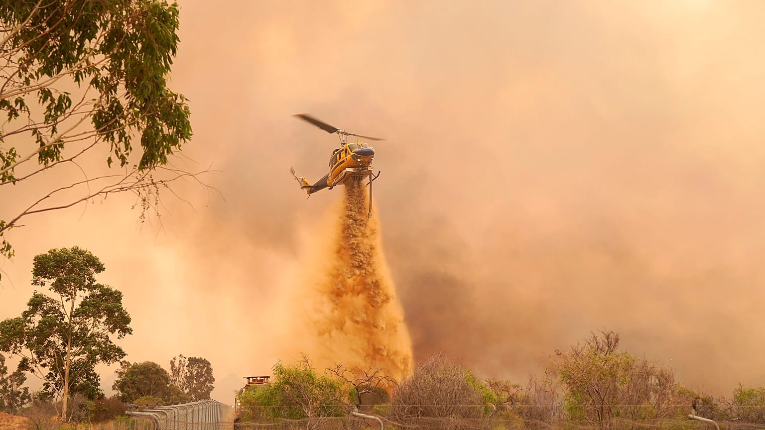 Incêndios devastam região turística da Austrália