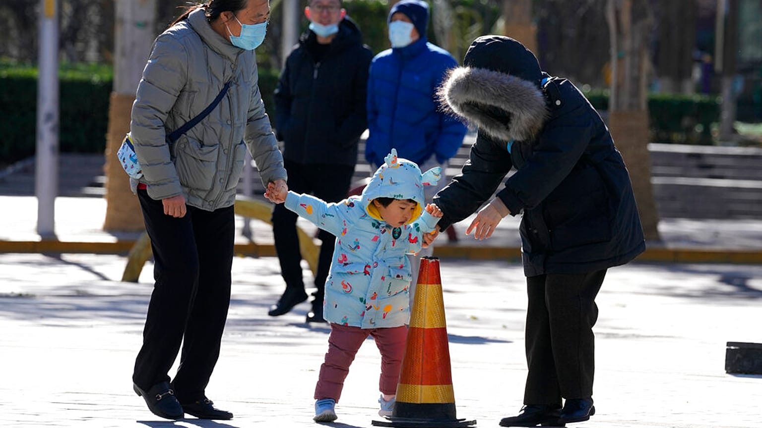 Çin'de üç çocuk zorunluluğuna tepki