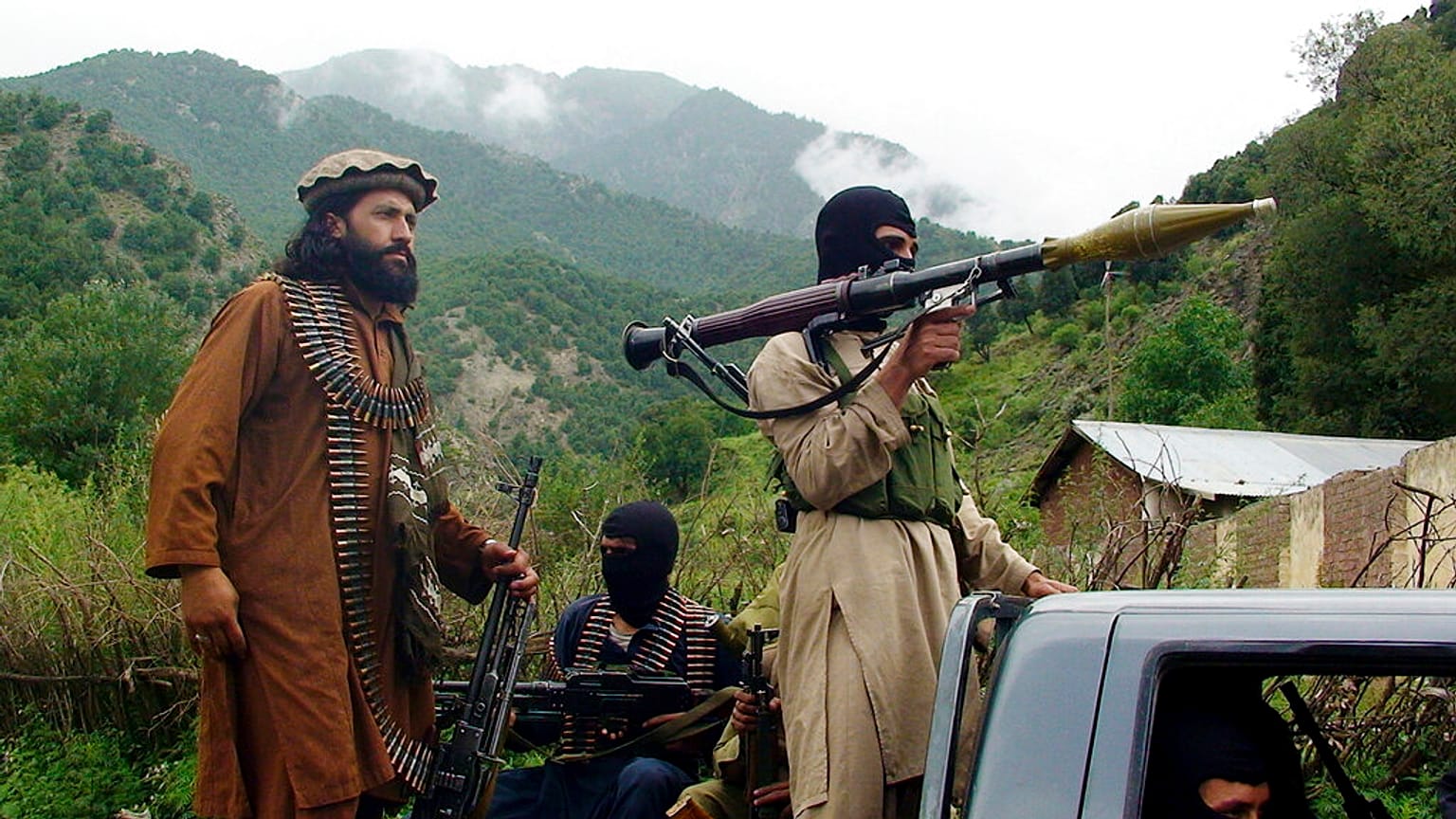 Pakistan Talibanı savaşçıları